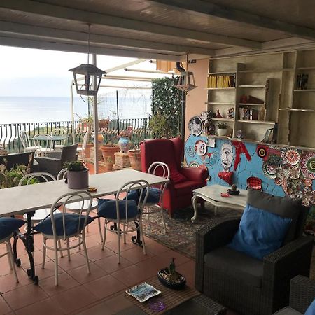 B&B La Terrazza Sul Mare Taormina Exterior foto