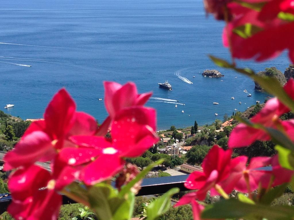 B&B La Terrazza Sul Mare Taormina Exterior foto