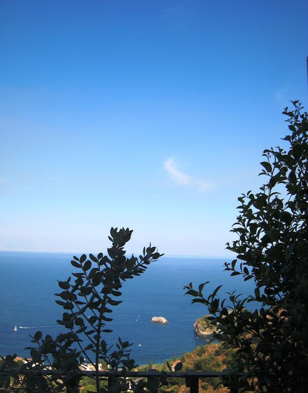 B&B La Terrazza Sul Mare Taormina Exterior foto