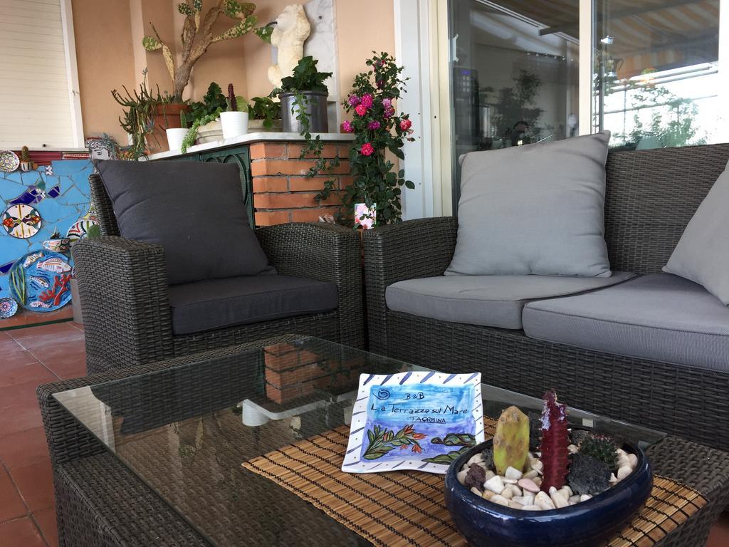 B&B La Terrazza Sul Mare Taormina Exterior foto