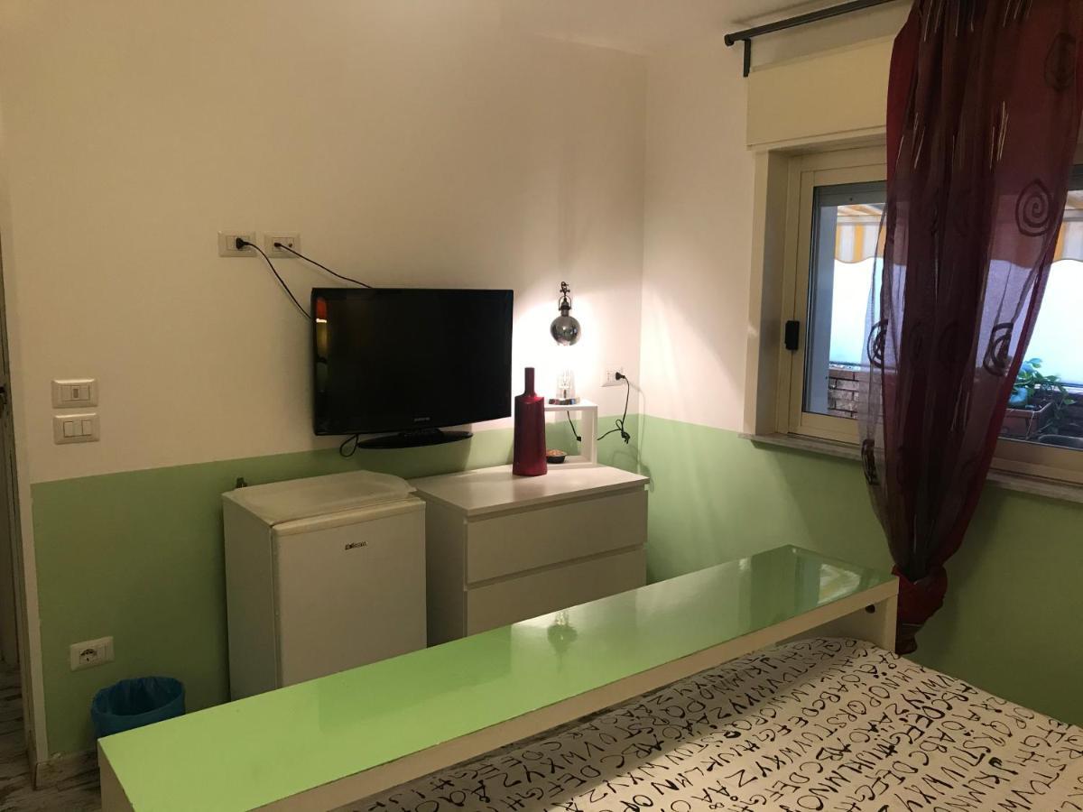 B&B La Terrazza Sul Mare Taormina Exterior foto